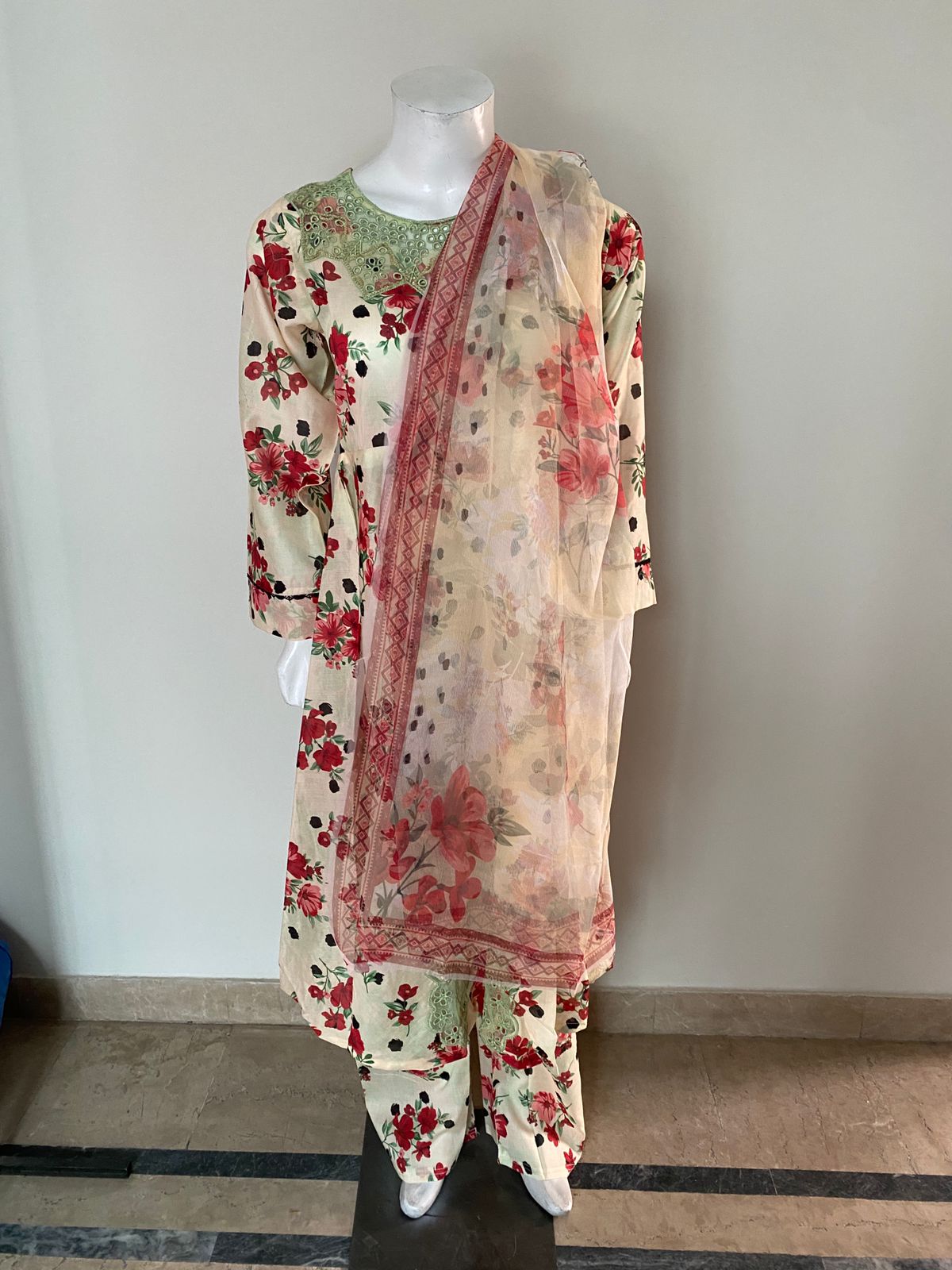 3 Piece Cotton Lawn Suit - Printed (Pret)