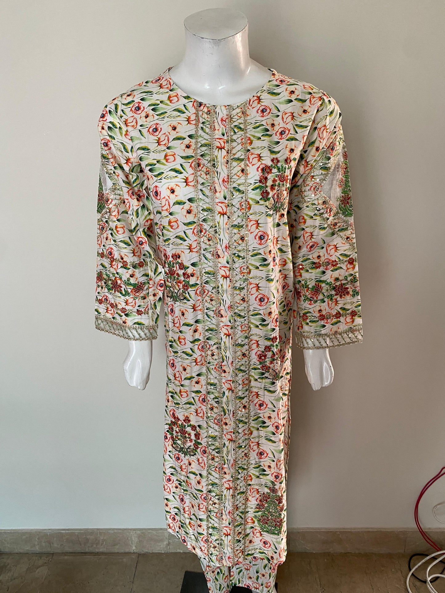 2 Piece Cotton Lawn Suit - Embroidered (Pret)