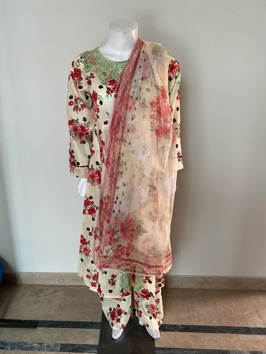 3 Piece Cotton Lawn Suit - Printed (Pret)