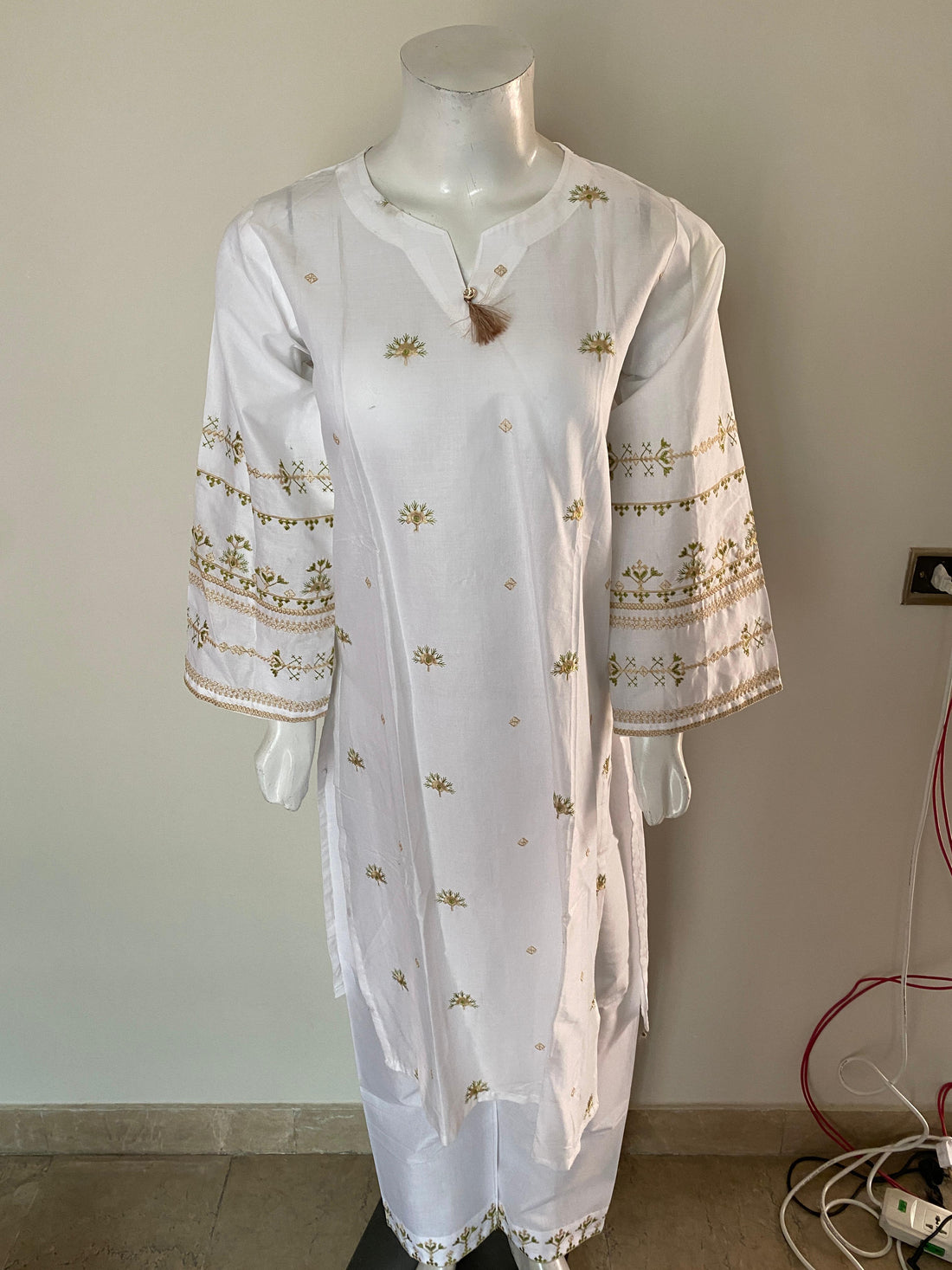 2 Piece Cotton Lawn Suit - Embroidered (Pret)