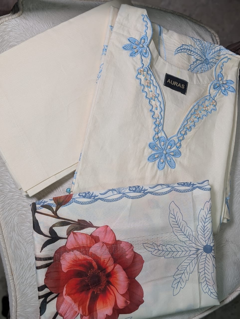 Off-White Winter Cotton Stitched Suit with Warm 3D Printed Shawl