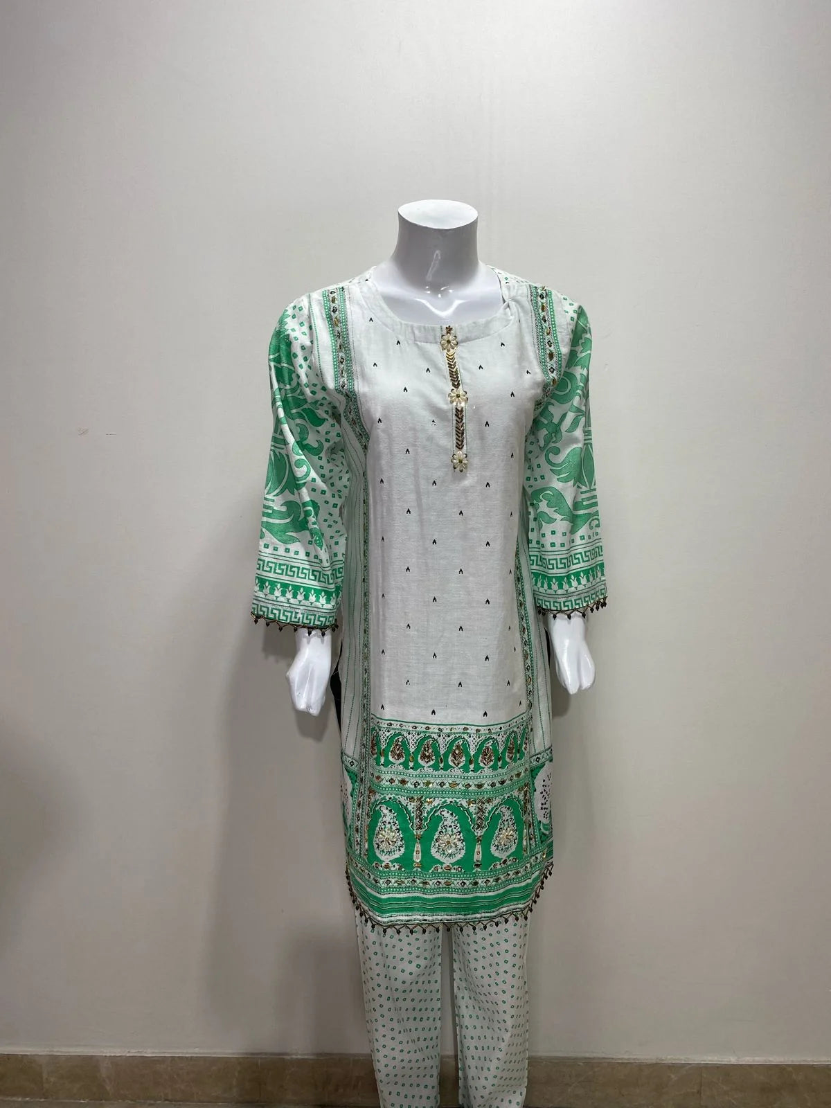 Lawn New Summer Arrival Lawn stitched Embroidery 2 Piece Suit